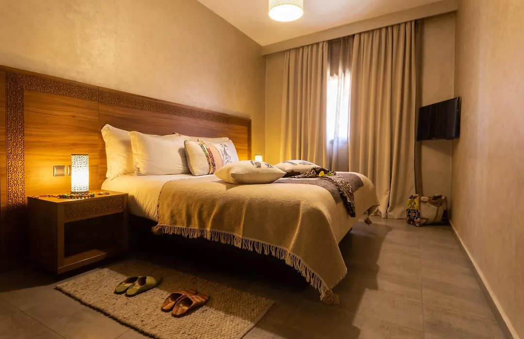 Dellarosa Boutique Hotel And Spa-1
